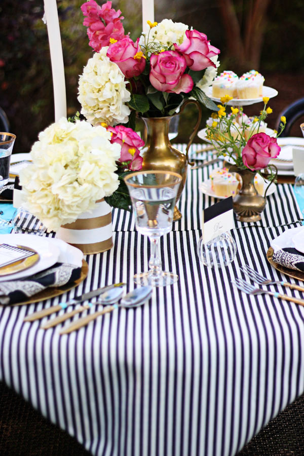 Black and store white striped table