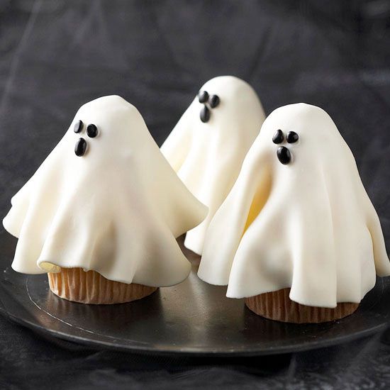 Halloween goodies ghost cupcakes